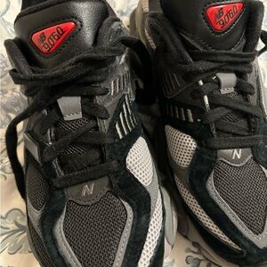 New Balance 9060 black